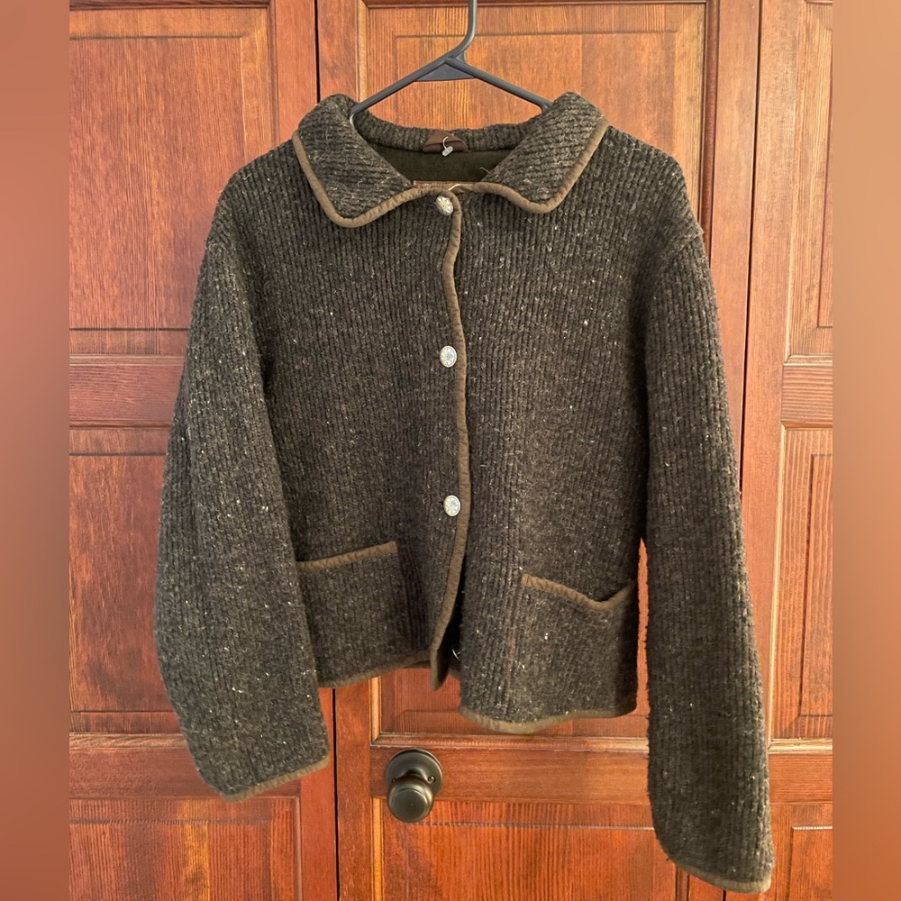 Tsunami Button up sweater
